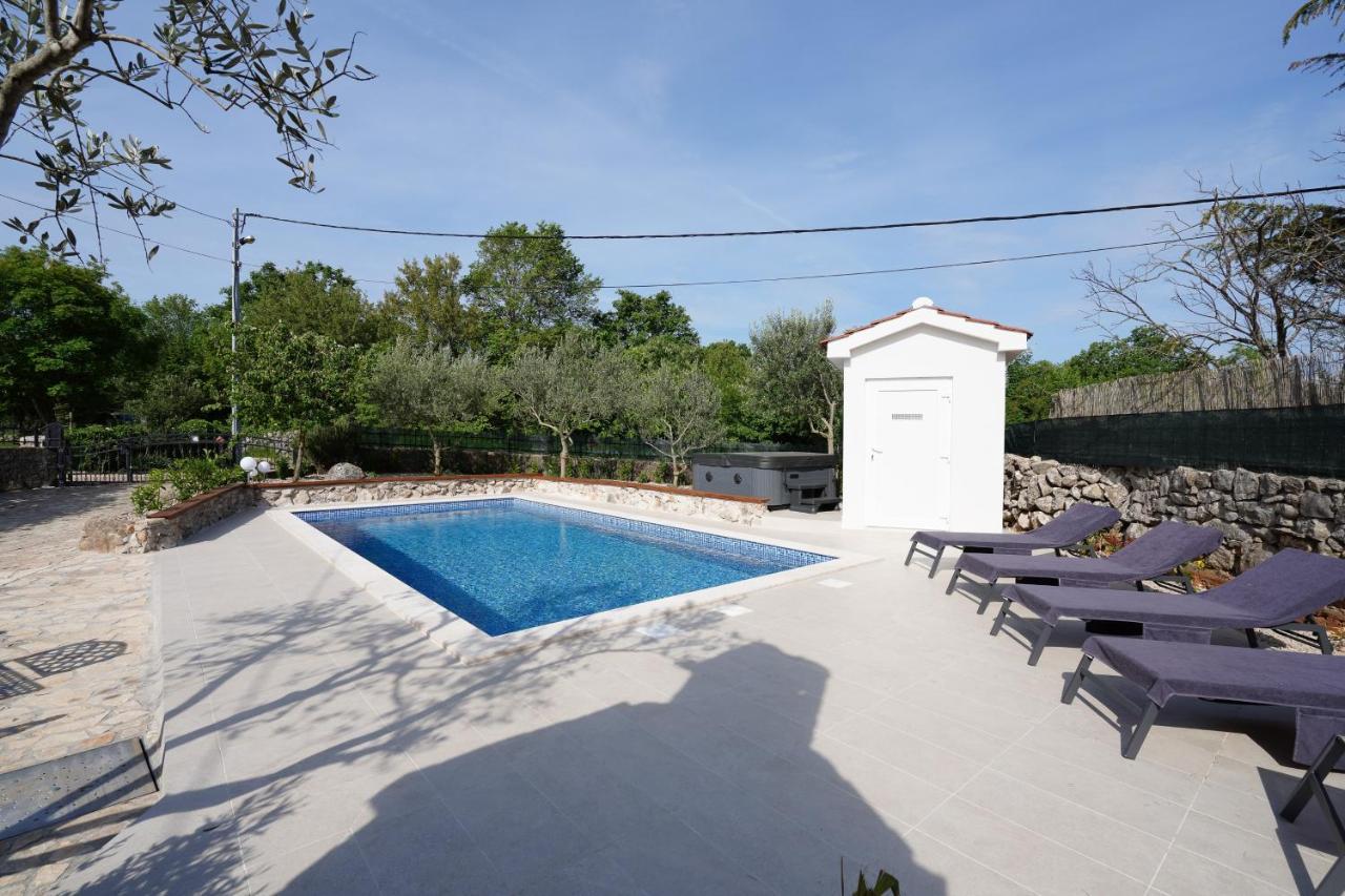 Stone Lady Holiday Home With Pool&Hot Tub,Sauna,Bbq,Garden Rasopasno Exteriör bild