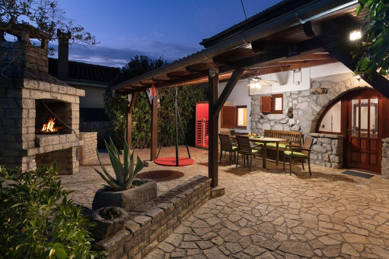 Stone Lady Holiday Home With Pool&Hot Tub,Sauna,Bbq,Garden Rasopasno Exteriör bild